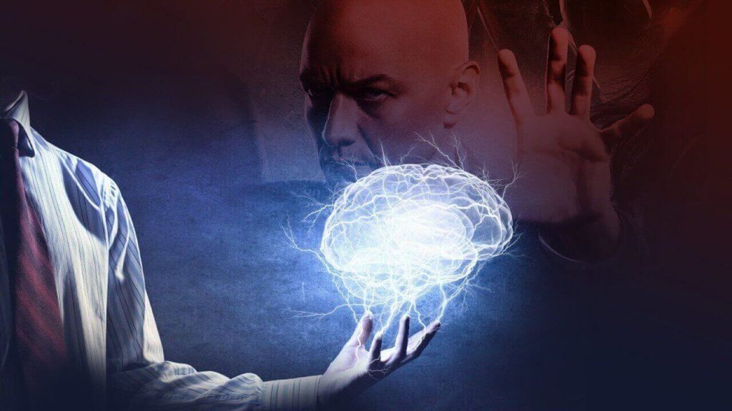 Mitul spălării creierului invocat în Twisted Yoga